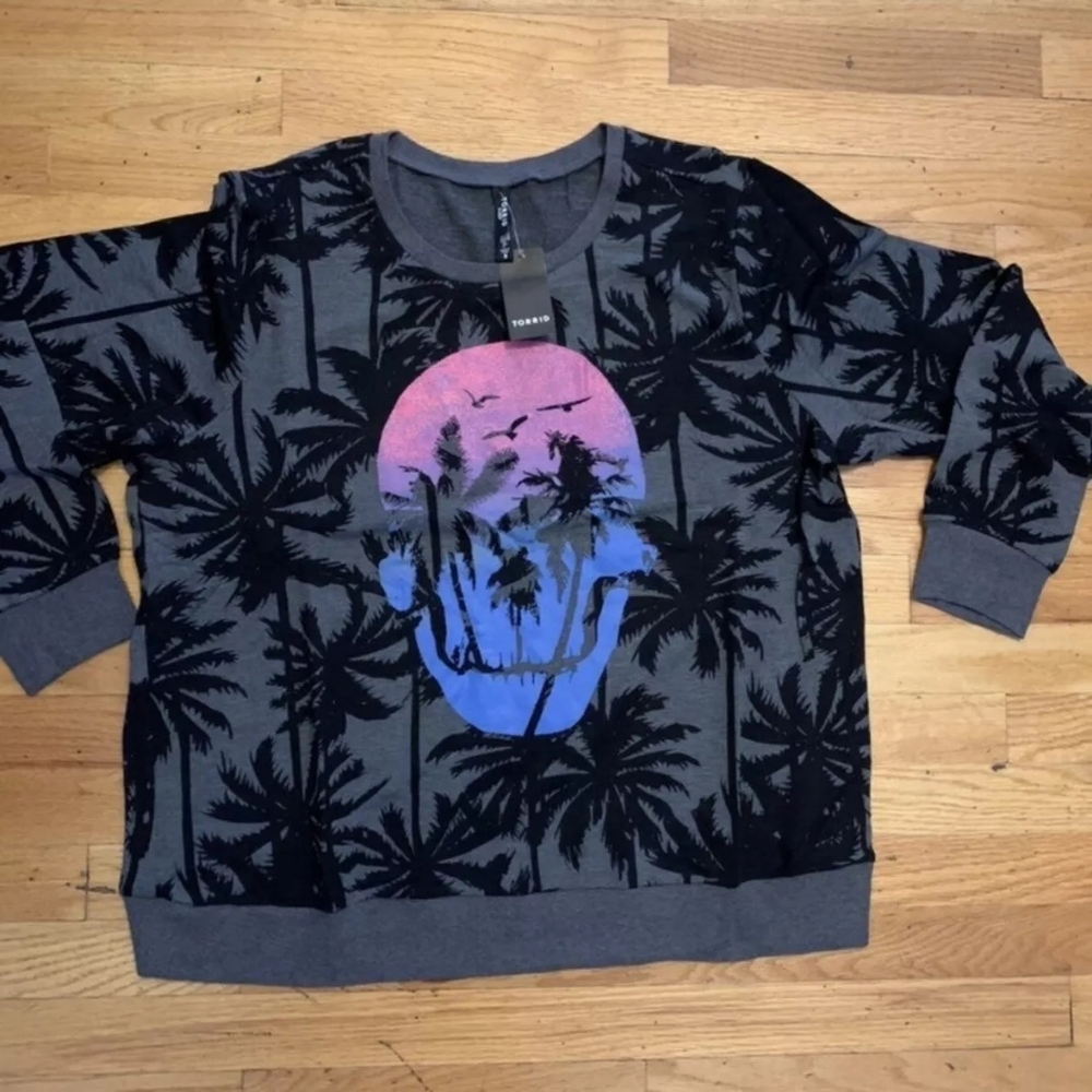 Torrid Size 2 - Picture 3 of 5